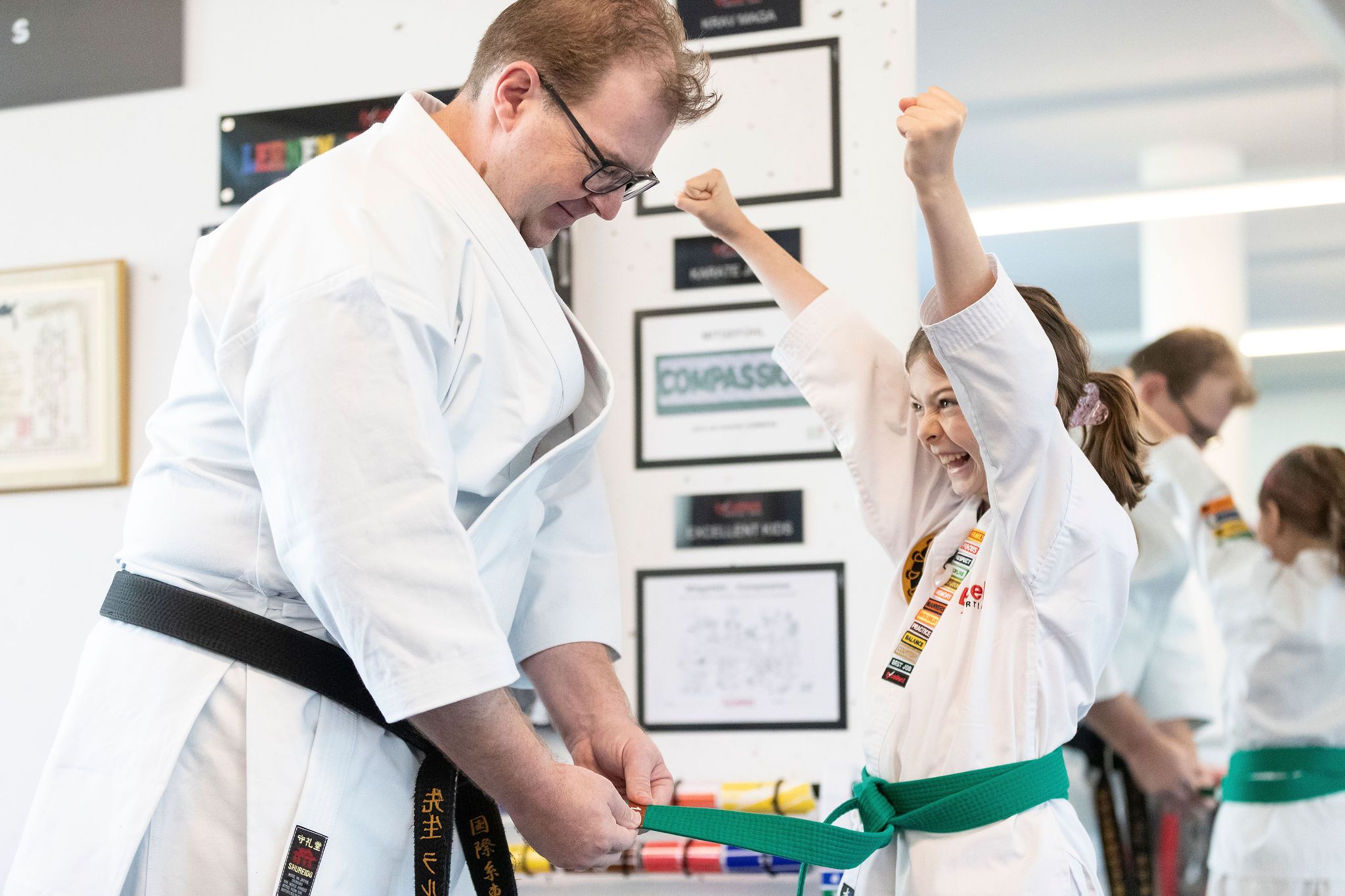 Dübendorf News, Karate, Krav Maga, Selbstverteidigung, Aroha, Fitness, Disziplin, Respekt, Lebensschule, Verteidigung, Kämpfen, Dübendorf Karate, Kinder Karate, Kindergarten Kinder, Jugendliche, Erwachsenen Karate, Lebensschule, Lifeskills, Kampfsport, Karate Training, Selbstverteidigung, Krav Maga, Zürich, Dübendorf, Fällanden, Uster, Wallisellen, Dietlikon, Selbstschutz, Karate, Kung Fu, Judo, Erwachsenen Selbstverteidigung, 8600, 8001, 8117, 8606, Volketswil, Kampfkunst, Kampfsport, 8304, 8605, Krav Maga 360, Bruce Lee, Chuck Norris, Mobbing, Stop Mobbing, Kindergeburtstag, Kampfkunst Party, Aroha, Fitness, QiGong, Qi-Gong, Taichi, Arnis, MMA, JuJitsu, Brasilien JuJitsu, Ferien Camps, Shitoryu, Shukokai, Shitokai, Gojuryu, Shotokan, Wadoryu, Kyusho, Kyusho Jitsu, Dillman, Paul Bowman, Pressure Points, Basel, Solothurn, Bern, Schweiz, Switzerland, Wild Goose Qigong, Dayan, Mixed Martial Arts, Probestunde, Trial Lesson